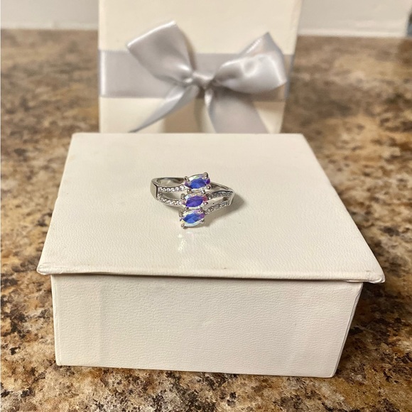 Aurora Borealis Crystal Frost White Stone Cubic Zirconia Sterling Silver Ring 8 - Picture 2 of 13